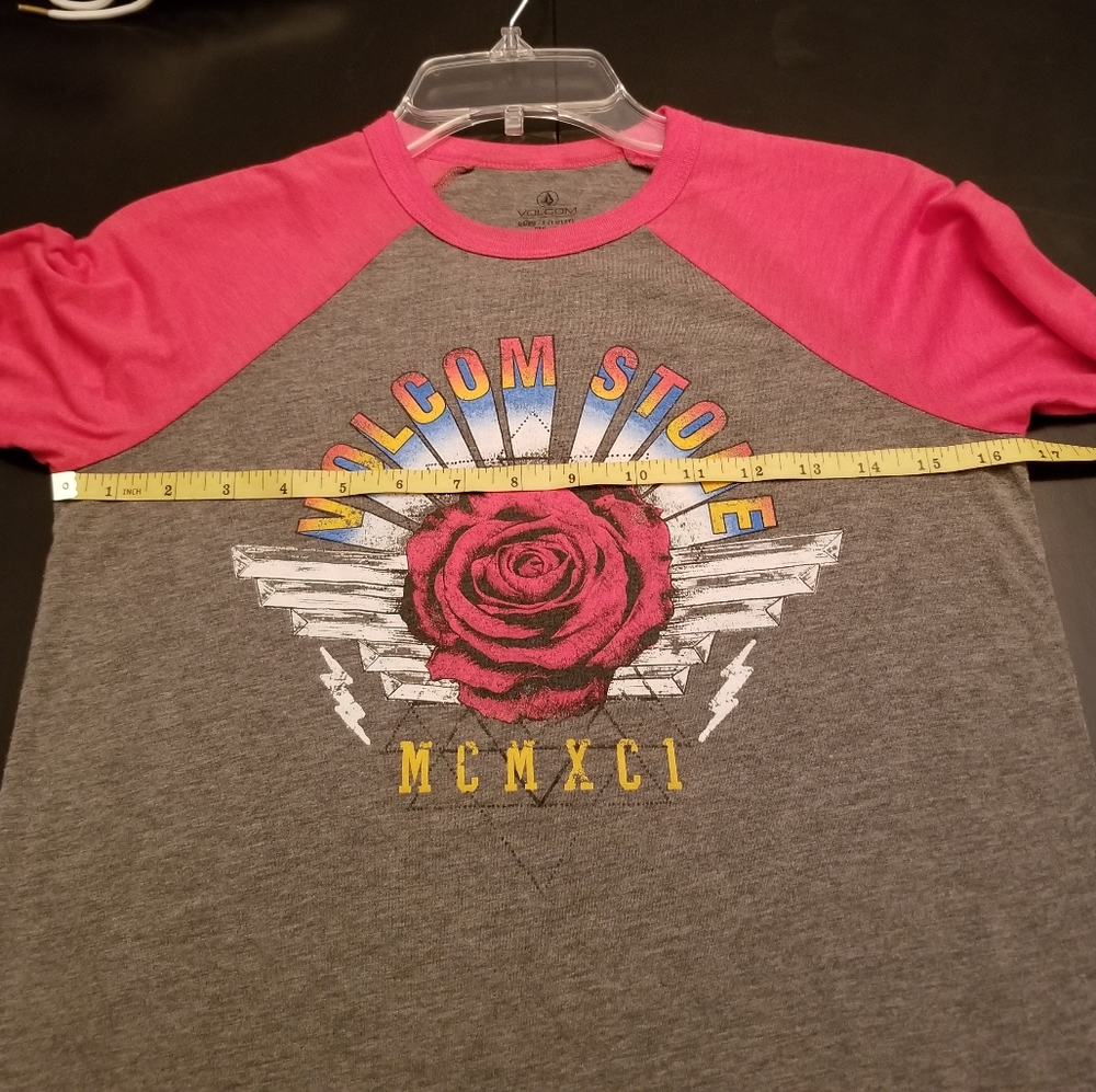 Volcom Graphic Tee - Picture 5 of 6